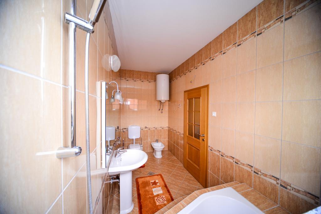 סטאריגרד-פקלניצה Apartments Dalmacija חדר תמונה