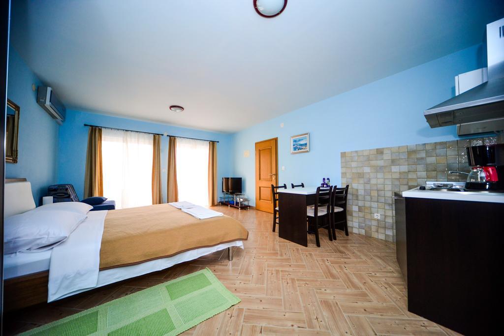 סטאריגרד-פקלניצה Apartments Dalmacija חדר תמונה
