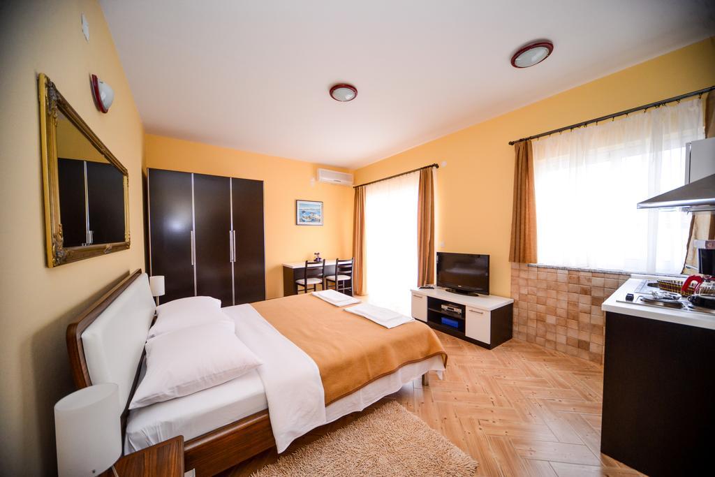 סטאריגרד-פקלניצה Apartments Dalmacija חדר תמונה
